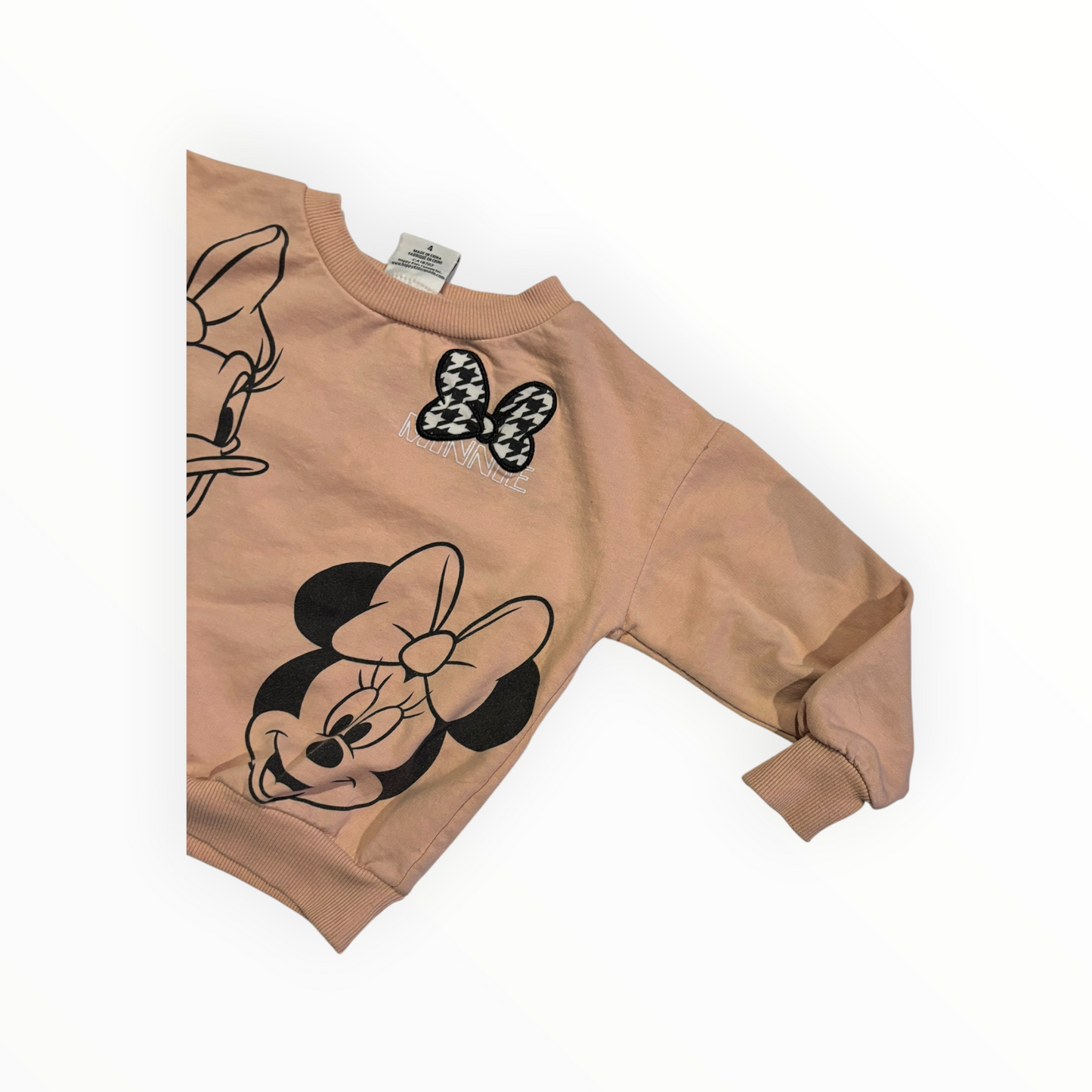 Disney, 4 ans, tâché