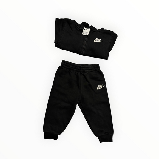 Nike, 2 ans, comme neuf